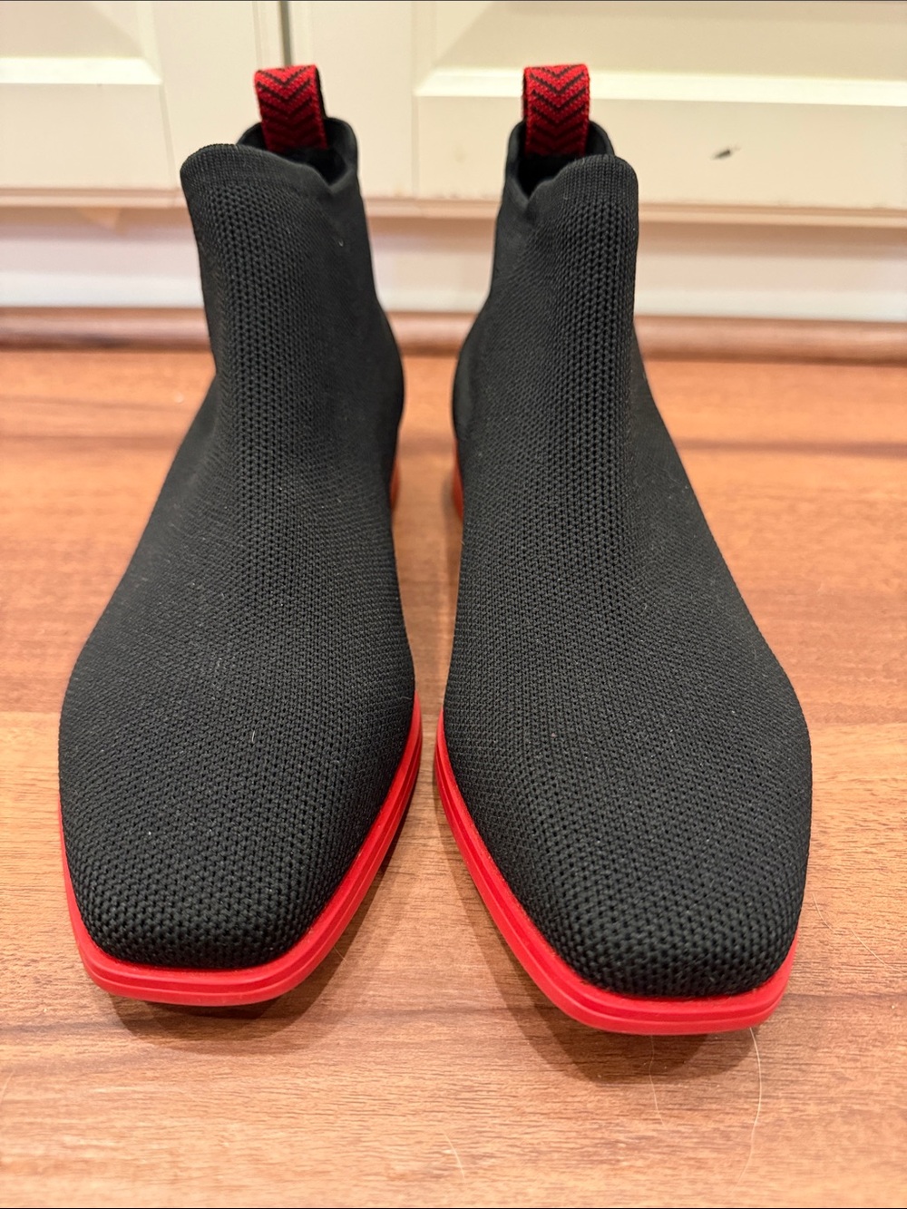 Vivaia Black Knit Chelsea Slip-On Boots